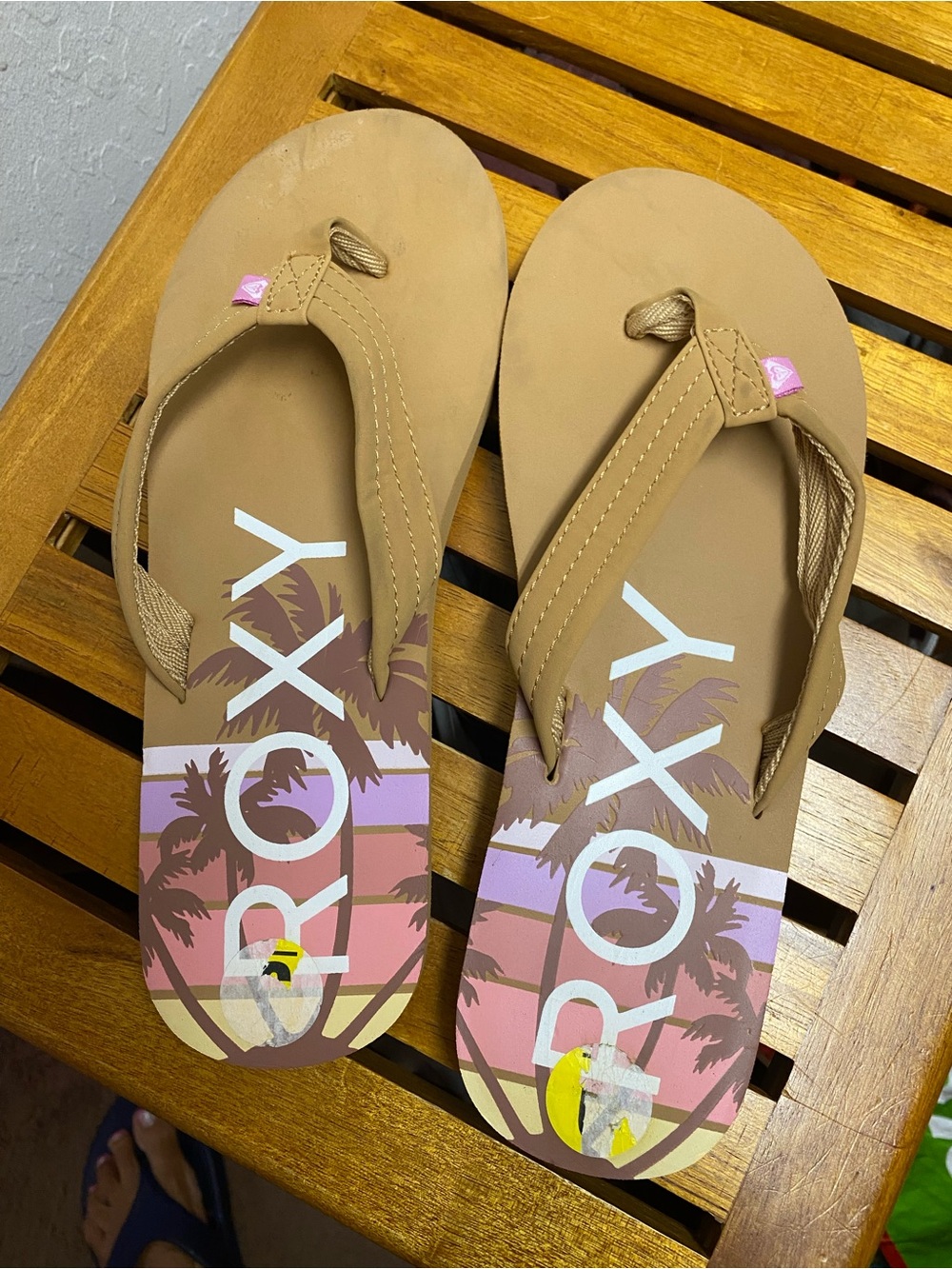 Roxy Tan Flip Flop Sandals with Pink and Multicolor Footbed